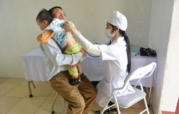 Đừng quên tiêm vaccine nhắc lại cho trẻ trên 18 tháng tuổi