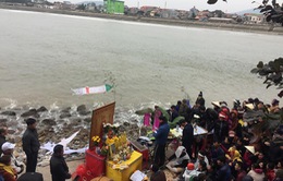 Vụ chìm thuyền ở Thanh Hóa: Khăn tang phủ kín làng chài