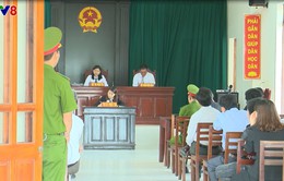 Phú Yên: Tiếp tục hoãn xét xử lần 2 vụ chấm dứt hợp đồng lao động với giáo viên Tây Hoà