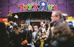 Tập đoàn đồ chơi Toys "R" Us đóng cửa tất cả các chi nhánh trên nước Mỹ