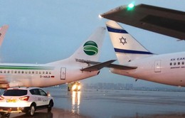 Máy bay của Đức và Israel mắc đuôi vào nhau sau va chạm