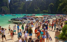 Thái Lan đóng cửa bãi biển do quá tải du khách