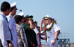 Lễ đón chính thức tàu sân bay Mỹ tại Đà Nẵng