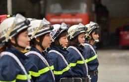 Những “bông hồng thép” của Cảnh sát Phòng cháy chữa cháy Hà Nội
