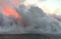 Đám mây axit chết người bốc lên bầu trời Hawaii