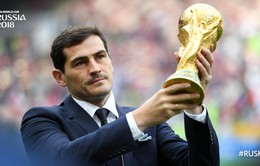 Iker Casillas hốt hoảng lên tiếng trước thông tin giải nghệ