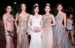 Dàn Hoa, Á hậu khoe sắc trên thảm đỏ Gala 30 năm Hoa hậu Việt Nam