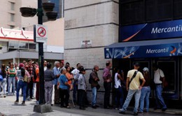 Venezuela đổi tiền để đối phó lạm phát