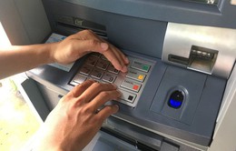 NHNN yêu cầu giảm hạn mức rút tiền qua ATM vào đêm khuya