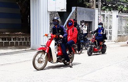 Tràn lan tình trạng học sinh đi xe máy phân khối lớn tại Nha Trang