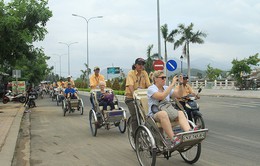 Nha Trang tập huấn kỹ năng cho lái xe taxi và người đạp xích lô