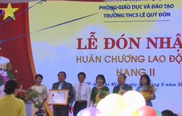 Trường THCS Lê Quý Đôn đón nhận Huân chương Lao động hạng Nhì