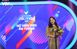 "Người điên" Lan Phương xuất sắc giành giải Diễn viên nữ ấn tượng VTV Awards 2018