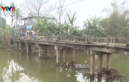 Thừa Thiên - Huế: Cầu đổ sập, hàng trăm hộ dân bị chia cắt