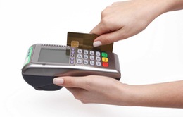 Nhiều rủi ro với rút tiền mặt từ thẻ tín dụng chui