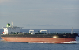Cảnh báo nguy cơ tàu chở dầu Iran phát nổ sau va chạm
