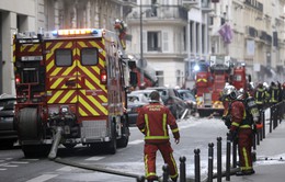 Đẩy mạnh công tác cứu hộ vụ nổ do rò rỉ khí gas ở Paris, Pháp