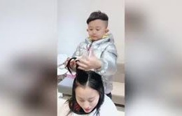 Cậu bé 6 tuổi gây bão mạng vì tạo mẫu tóc “siêu ngầu”