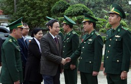 Phó Chủ tịch Quốc hội Phùng Quốc Hiển thăm và chúc tết tại Lai Châu
