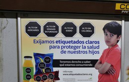 Mexico thông qua dự luật dán nhãn cảnh báo đối với đồ ăn vặt
