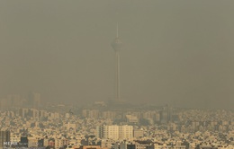 Iran đóng cửa trường học do ô nhiễm không khí