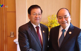 Thủ tướng Nguyễn Xuân Phúc hội kiến với Thủ tướng Lào