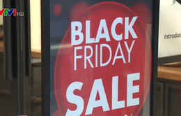 Nhiều cửa hàng, trung tâm thương mại “chạy đua” khuyến mãi dịp Black Friday