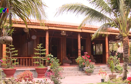 Căn nhà 6 tỷ làm từ 4.000 cây dừa lão ở Vĩnh Long