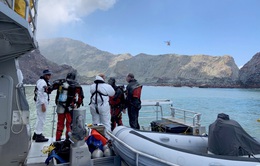 New Zealand triển khai thợ lặn tìm kiếm nạn nhân mất tích do núi lửa phun trào