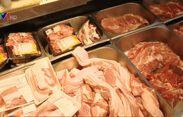 Thịt lợn giảm giá mạnh tại các siêu thị