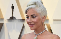 Lady Gaga khoe trang sức kim cương khủng trên thảm đỏ Oscar