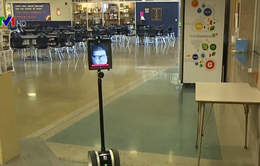 Robot giúp học sinh khuyết tật đi học mỗi ngày