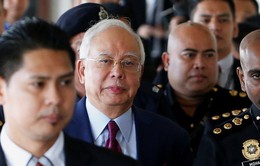 Cựu Thủ tướng Malaysia bị cáo buộc 42 tội danh