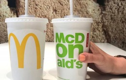 Khách hàng McDonald's phàn nàn ống hút giấy không đảm bảo chất lượng