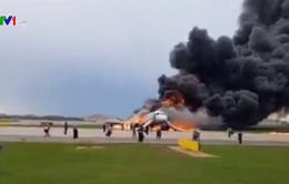 Cháy máy bay dân sự ở Nga, 13 người thiệt mạng