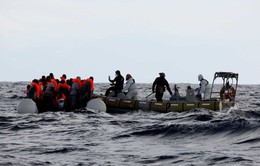 Ít nhất 20 người di cư mất tích vì chìm thuyền trên Địa Trung Hải