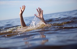 Nam Định: 3 cháu bé đuối nước khi ra ao chơi