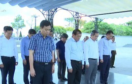 Đồng chí Nguyễn Văn Bình tri ân các anh hùng liệt sỹ tại Quảng Trị