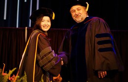 Cô gái Bình Định tốt nghiệp Thủ khoa ngành Dược tại Đại học lớn của Mỹ