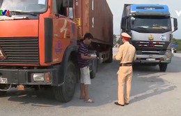 Thiếu chế tài xử phạt mất an toàn vận chuyển container