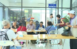 Người ngoại tỉnh cũng được cấp thẻ xe bus miễn phí tại Hà Nội