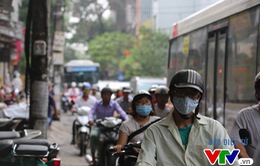 Thị trường khẩu trang đắt khách vì ô nhiễm không khí
