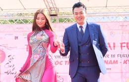 Hoa hậu Phương Khánh diện áo dài catwalk cùng diễn viên Tuấn Tú