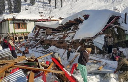 Lở tuyết chôn vùi hàng loạt ngôi nhà tại Pakistan, 77 người thiệt mạng