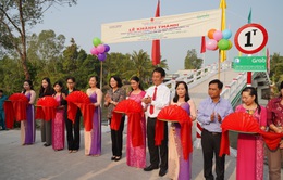 Khánh thành cầu Phú Thạnh A và trao 200 suất học bổng cho trẻ có hoàn cảnh khó khăn ở Vĩnh Long
