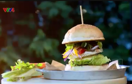 Bún chả Burger – Sự kết hợp ẩm thực độc đáo mới