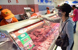 Giá lợn hơi lao dốc, thấp nhất 1 năm qua