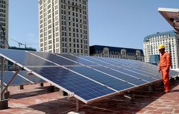 Phát triển điện mặt trời mái nhà - giải pháp "ích nước lợi nhà"