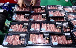 Trung Quốc phạt người mua hàng trực tuyến có thịt lợn mang virus SARS-CoV-2