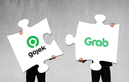 Grab và Gojek "về một nhà", người tiêu dùng "thua cuộc"?
